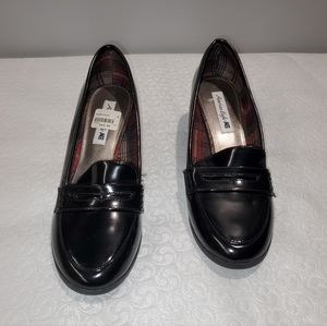 Ladies American Eagle Loafers